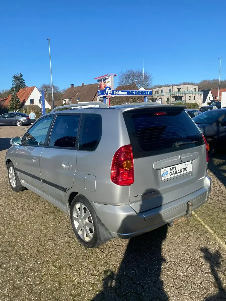 Gebraucht Mitsubishi Space Star 98 PS (72 kW) 2005 Grau Limousine