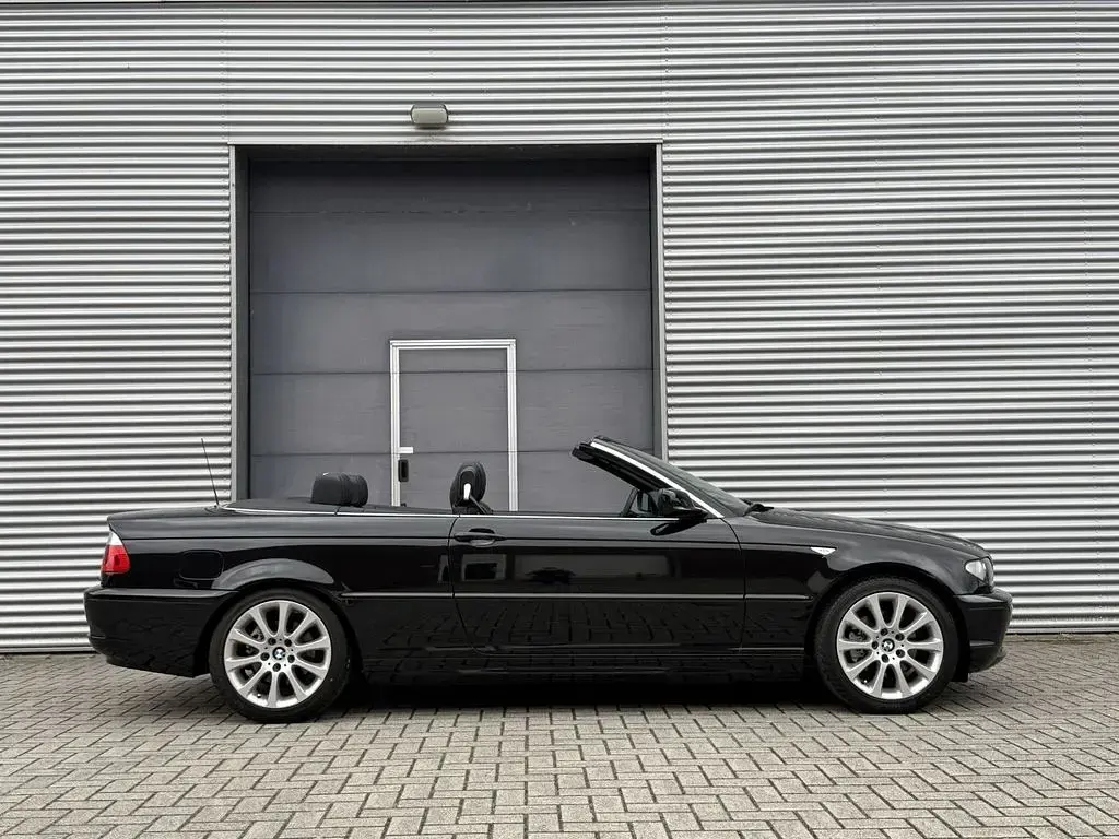 Gebraucht BMW 325 Cabriolet Executive 192 PS (141 kW) 2005 Schwarz Cabrio