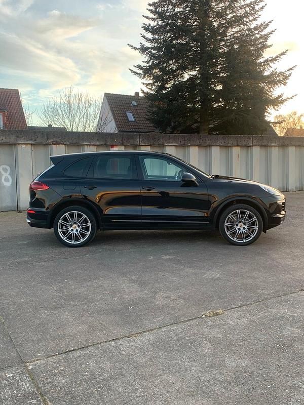 Gebraucht Porsche Cayenne 262 PS (192 kW) 2016 Schwarz SUV