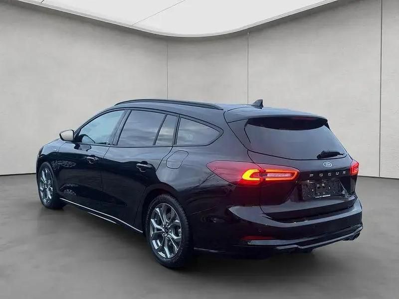 Gebraucht Ford Focus ST-Line X 155 PS (114 kW) 2024 Agate black metallic Kombi