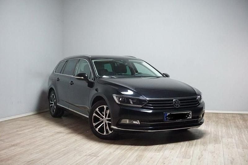 Schwarz Gebraucht 2019 VW Passat Highline Kombi | 15.990 € (Guter Preis) - Bild 1/4