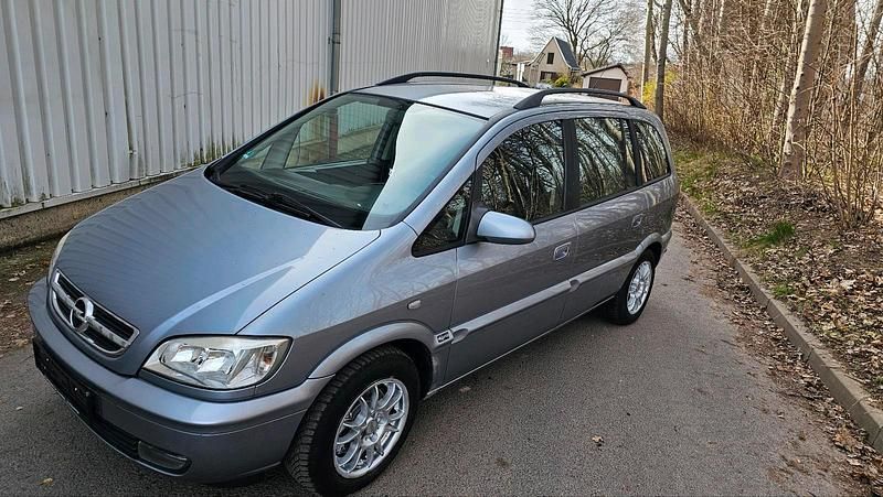 Gebraucht Opel Zafira 125 PS (91 kW) 2004 Van / Kleinbus