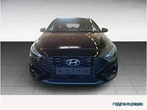 Gebraucht Hyundai i30 Advantage 101 PS (74 kW) 2025 Abyss black Kombi