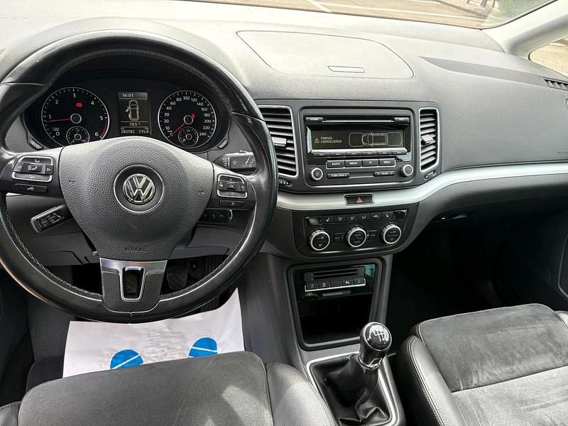 Gebraucht VW Sharan 140 PS (102 kW) 2015 Blau Van / Kleinbus
