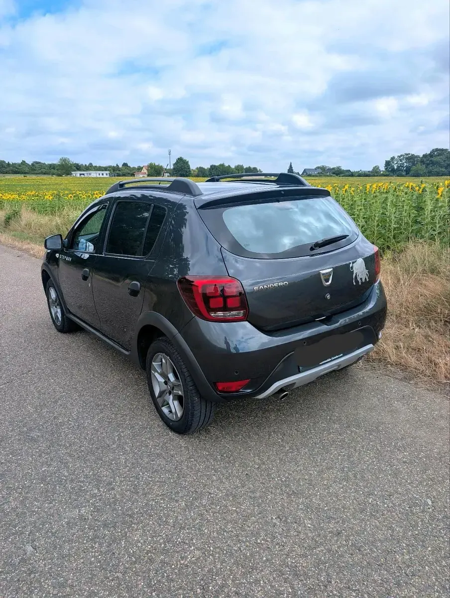 Gebraucht Dacia Sandero Stepway 90 PS (66 kW) 2020 Grau SUV