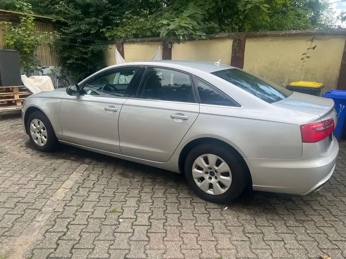 Gebraucht Audi A6 Ambiente 204 PS (150 kW) 2011 Silber Limousine