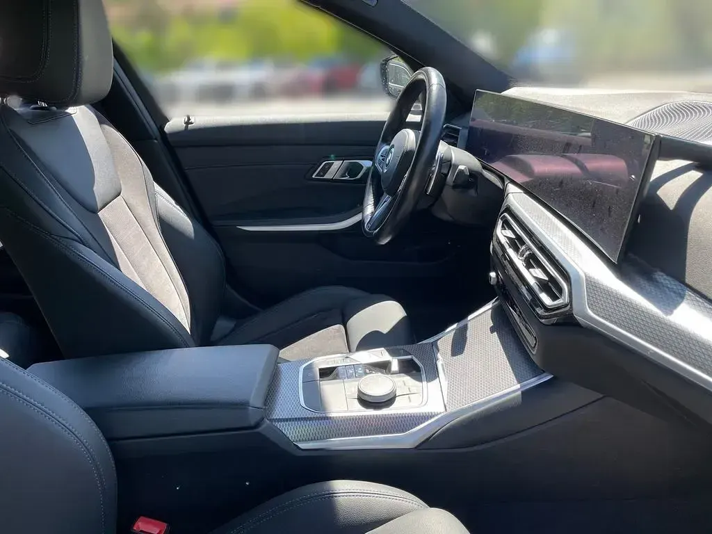 Gebraucht BMW 330e Shadowline 292 PS (214 kW) 2023 Schwarz Kombi
