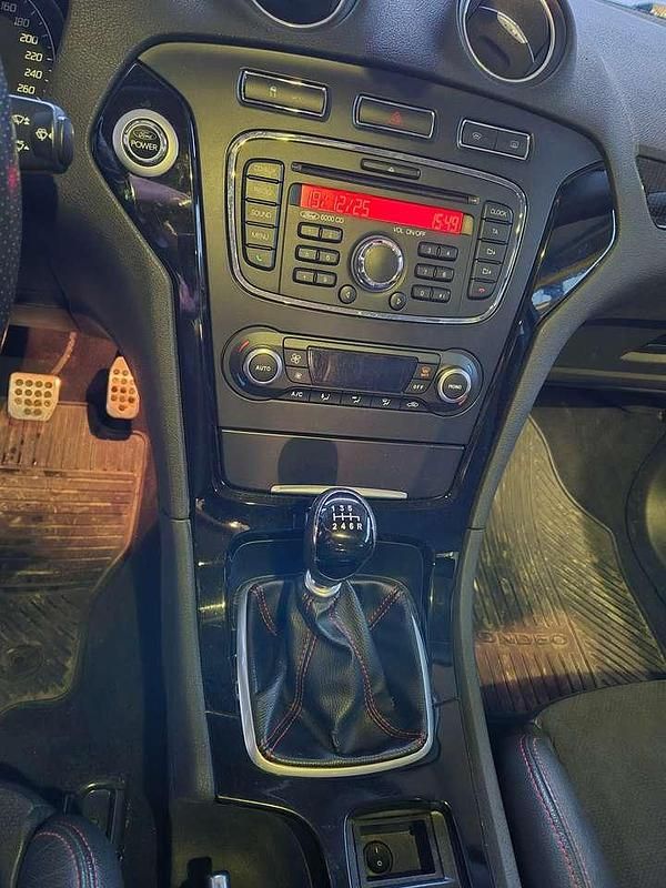 Gebraucht Ford Mondeo Titanium S 200 PS (147 kW) 2013 Grau Kombi