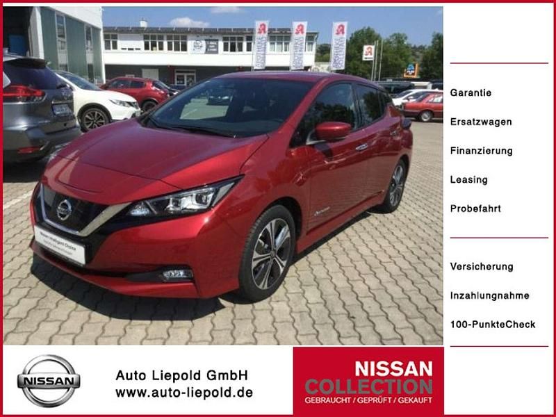 New red (m) Gebraucht 2019 Nissan Leaf N-Connecta Kleinwagen | 16.990 € (Teuer) - Bild 1/4