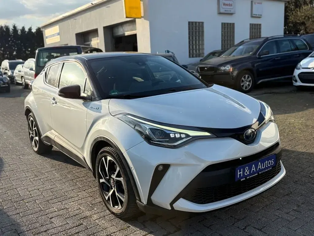 Gebraucht Toyota C-HR Team 152 PS (111 kW) 2020 Weiß SUV