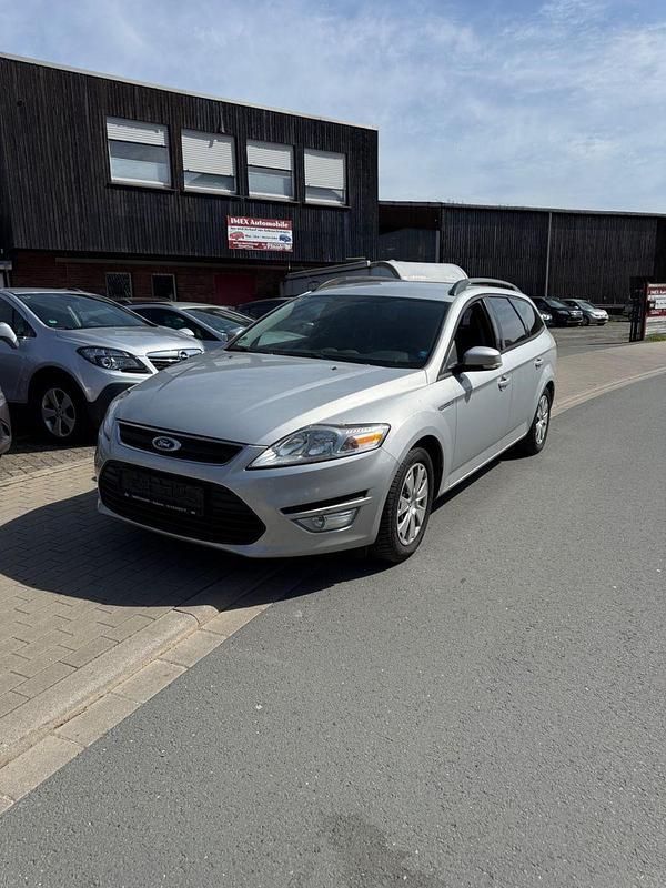 Gebraucht Ford Mondeo Trend 116 PS (85 kW) 2011 Silber Kombi