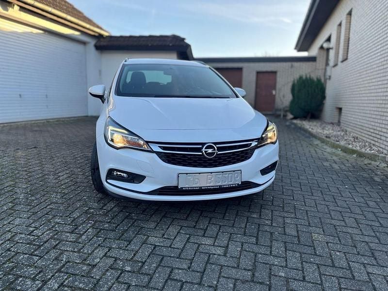 Gebraucht Opel Astra Active 110 PS (80 kW) 2018 Weiß Kombi