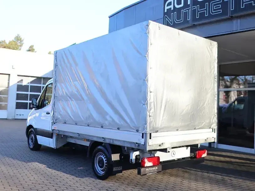 Gebraucht Mercedes Sprinter 217 PS (159 kW) 2024 Arktikweiã Van