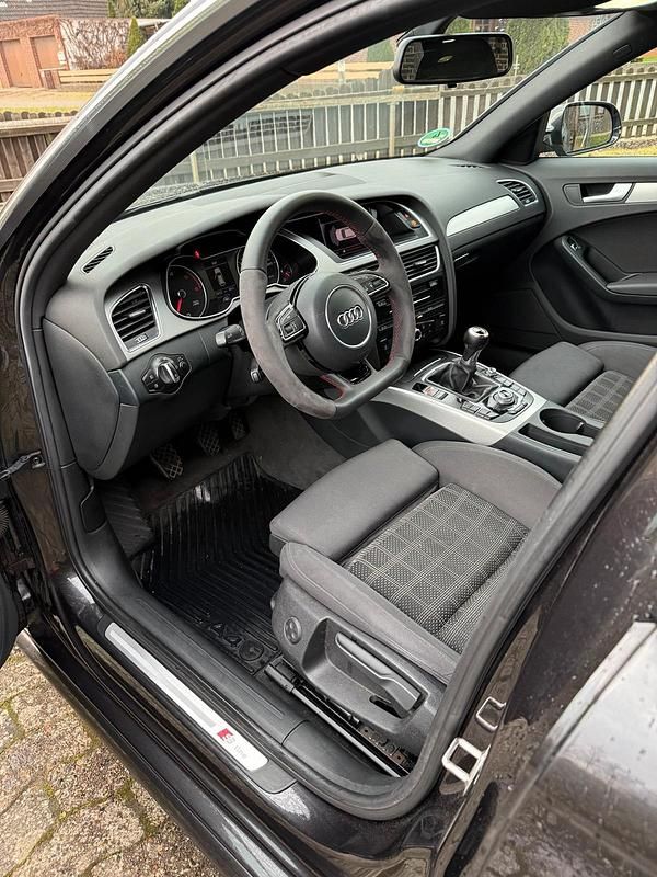 Gebraucht Audi A4 S-Line 177 PS (130 kW) 2013 Grau Kombi