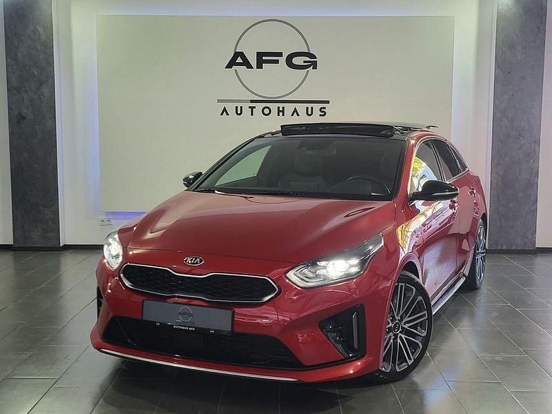 Rot Gebraucht 2019 Kia ProCeed GT-Line Kleinwagen | 19.495 € (Fairer Preis) - Bild 1/4