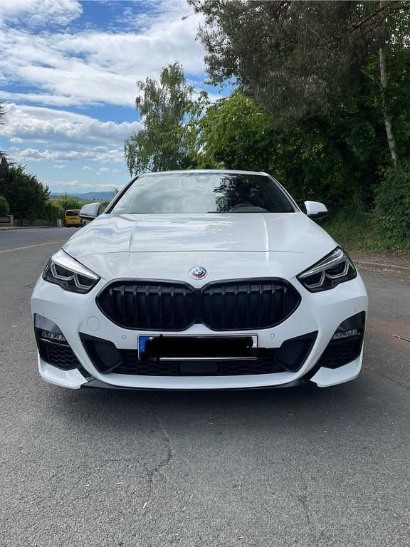 Weiß Gebraucht 2022 BMW 220 M Sport Coupé | 28.200 € (Guter Preis) - Bild 1/4
