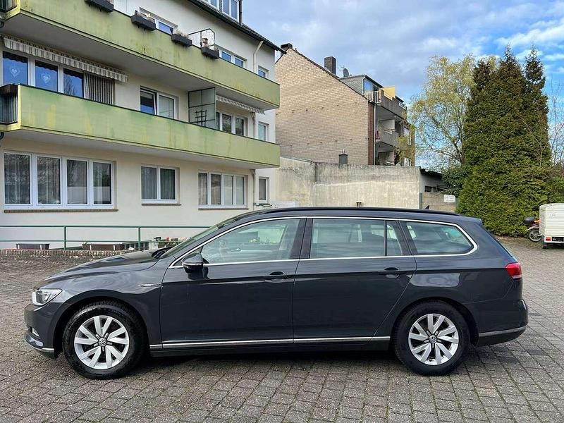 Gebraucht VW Passat 190 PS (139 kW) 2017 Grau Kombi
