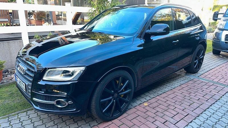 Mythosschwarz Gebraucht 2017 Audi SQ5 Competition SUV | 26.950 € (Fairer Preis) - Bild 1/4