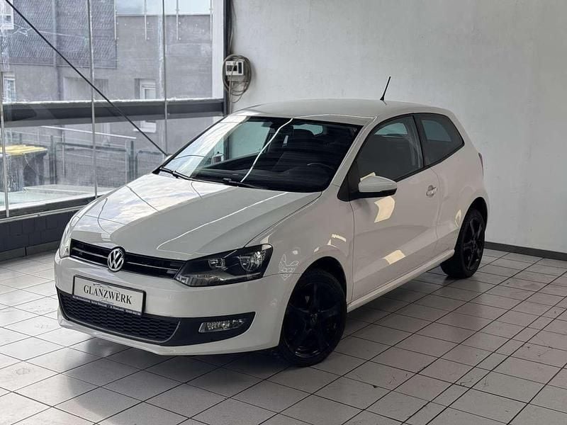 Weiß Gebraucht 2011 VW Polo Comfortline Kleinwagen | 4.290 € (Guter Preis) - Bild 1/4