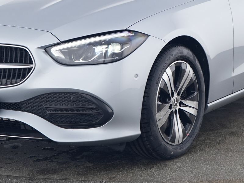 Gebraucht Mercedes C220 Advanced 198 PS (145 kW) 2024 Lack hightechsilber Kombi