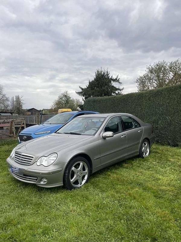 Gebraucht Mercedes C180 143 PS (105 kW) 2005 Bronze Limousine