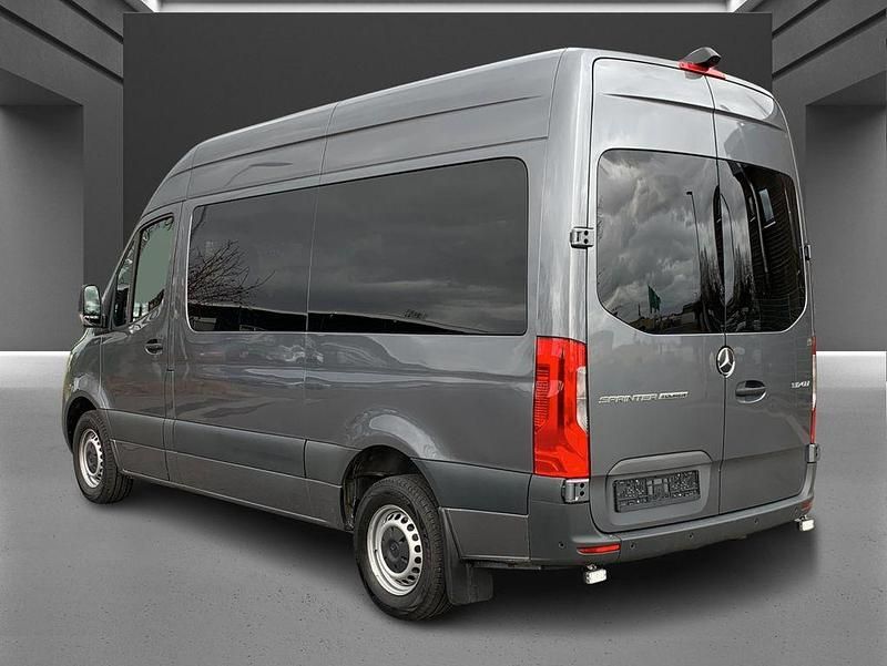 Gebraucht Mercedes Sprinter 170 PS (125 kW) 2023 Grau Van
