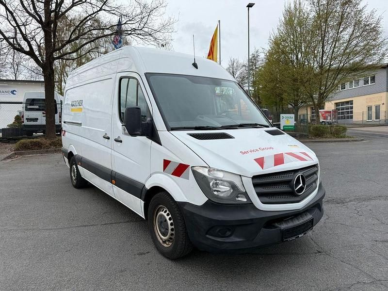 Second-hand Mercedes Sprinter 143 CP (105 kW) 2018 Alb Van