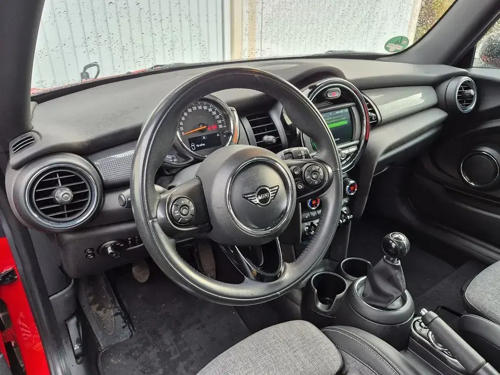 Usata Mini Cooper 136 CV (100 kW) 2019 Rosso Utilitaria