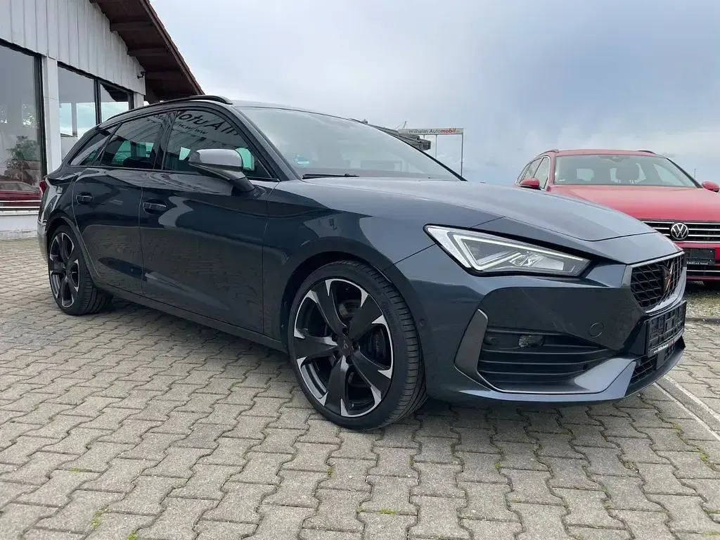 Gebraucht Cupra Leon VZ 245 PS (180 kW) 2023 Grau Limousine