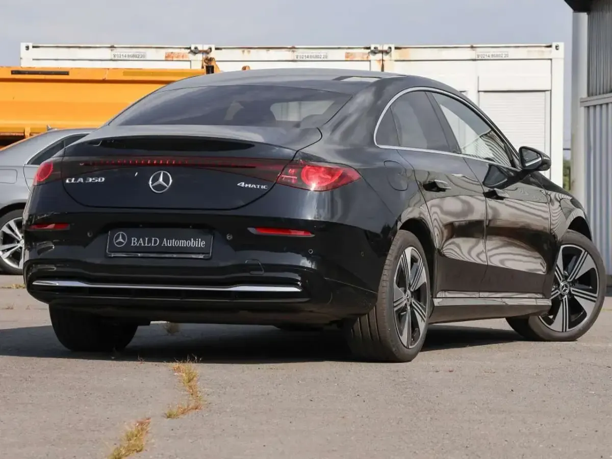 Gebraucht Mercedes 350 Progressive 260 kW (354 PS) 2025 Schwarz metalliclack kosmossch Coupé