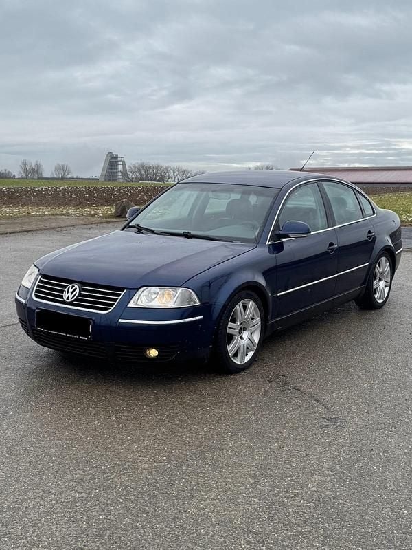 Gebraucht VW Passat 193 PS (141 kW) 2004 Blau Limousine