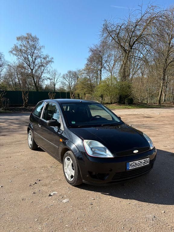 Gebraucht Ford Fiesta 69 PS (50 kW) 2005 Schwarz Kleinwagen