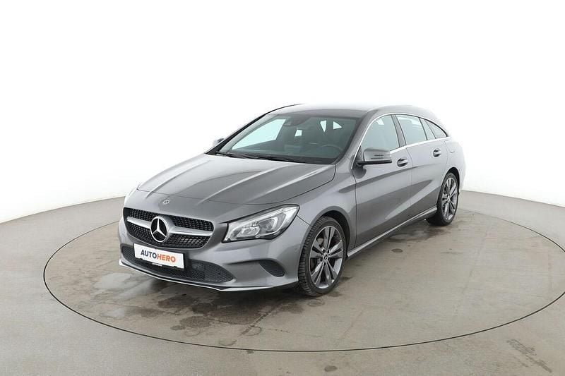 Gebraucht Mercedes CLA220 Shooting Brake Urban 184 PS (135 kW) 2018 Kombi