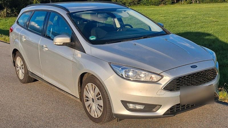 Gebraucht Ford Focus Cool & Connect 120 PS (88 kW) 2017 Grau Kombi