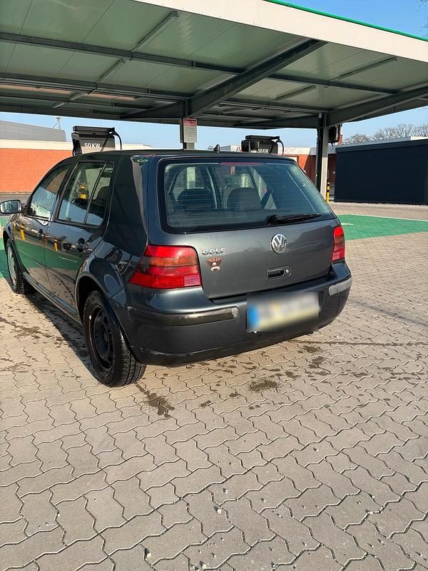 Gebraucht VW Golf IV 75 PS (55 kW) 2000 Grau Kleinwagen