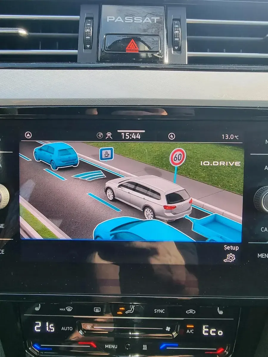 Gebraucht VW Passat GTE 220 PS (161 kW) 2020 Blau Kombi