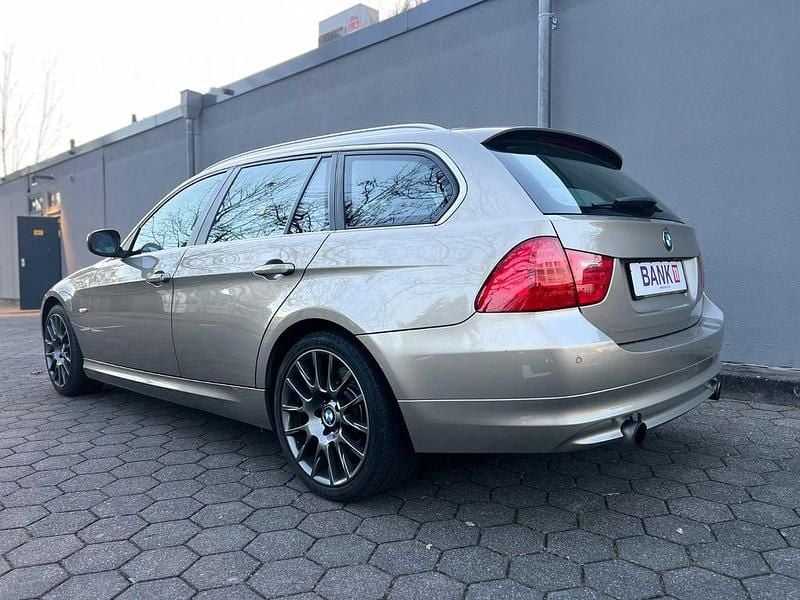 Gebraucht BMW 335 Exclusive 306 PS (225 kW) 2011 Gold Kombi