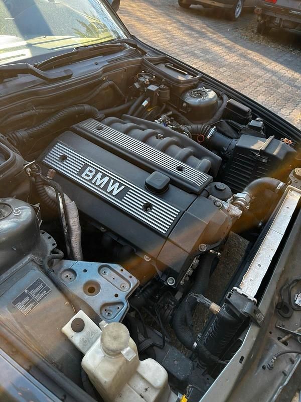 Second-hand BMW 525 193 CP (141 kW) 1990 Gri Berlinǎ