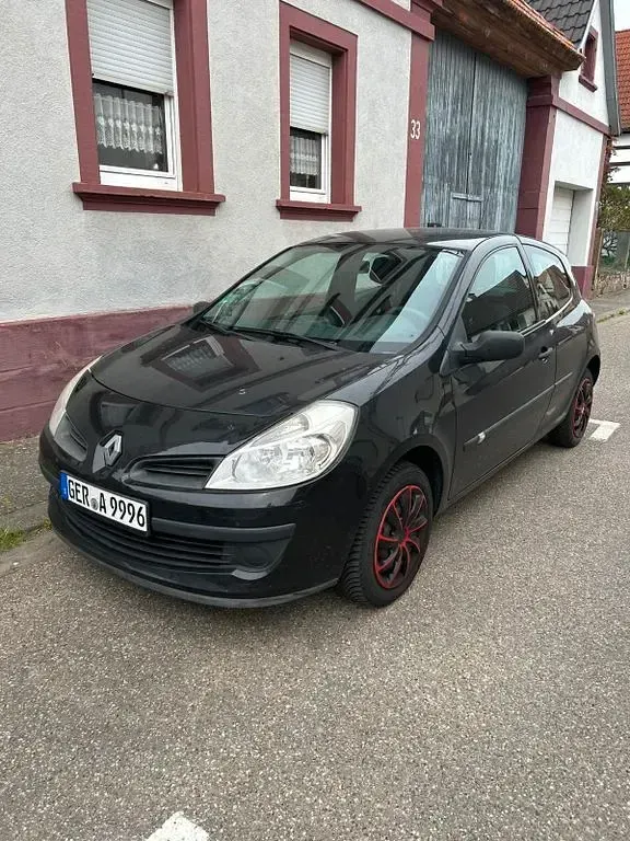 Gebraucht Renault Clio II 75 PS (55 kW) 2007 Schwarz Limousine