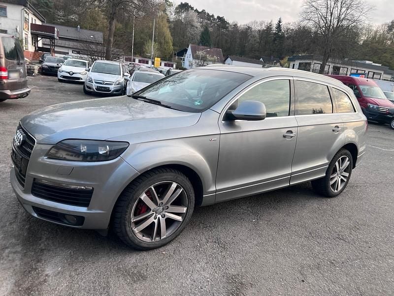 Używany Audi Q7 232 KM (170 kW) 2007 Szary SUV