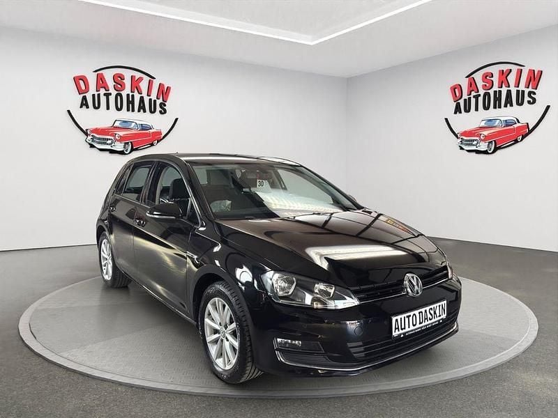 Schwarz Gebraucht 2015 VW Golf VII Limousine | 9.950 € (Guter Preis) - Bild 1/4
