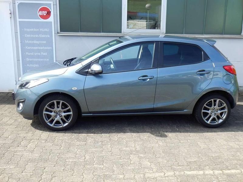 Usata Mazda 2 Edition 84 CV (61 kW) 2013 Grigio Utilitaria