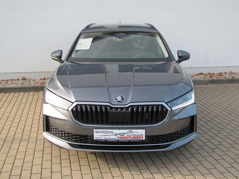 Gebraucht Skoda Superb Selection 193 PS (141 kW) 2025 Grau Kombi