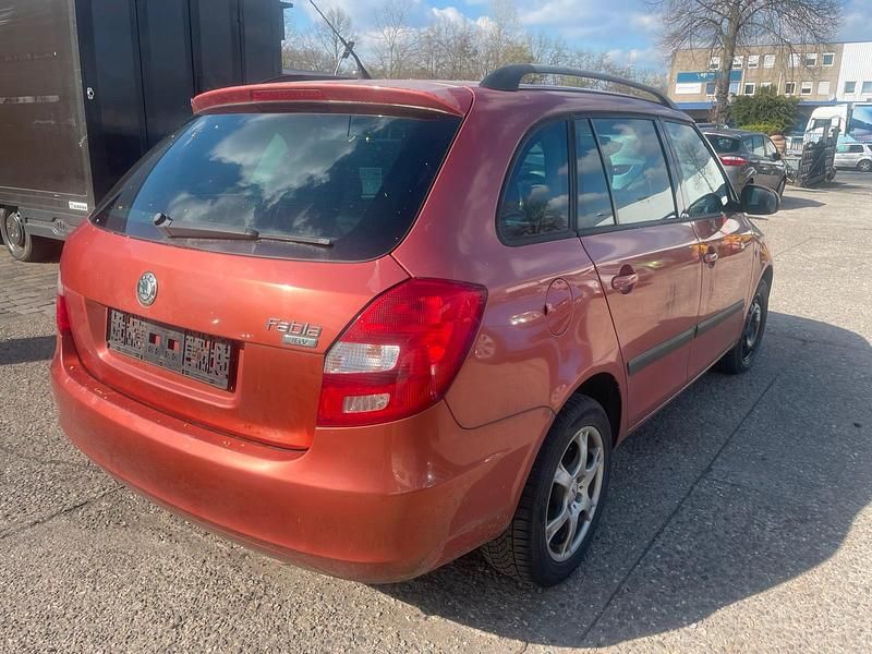 Gebraucht Skoda Fabia 85 PS (62 kW) 2008 Rot Kleinwagen