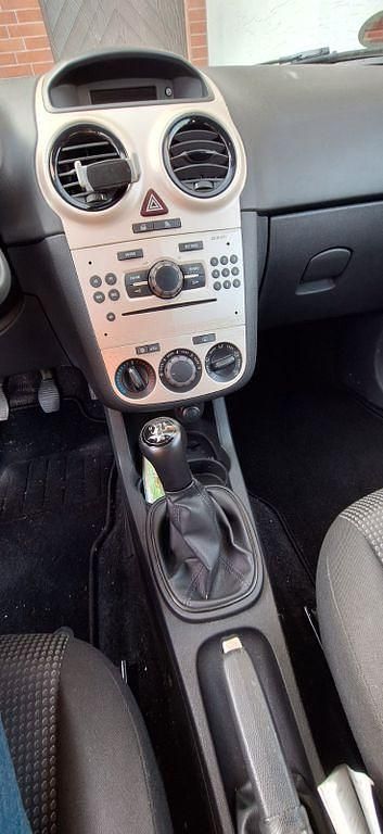 Gebraucht Opel Corsa Selection 60 PS (44 kW) 2009 Weiß Kleinwagen