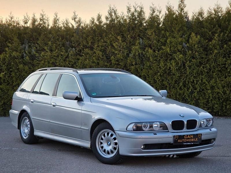 Gebraucht BMW 525 Exclusive 192 PS (141 kW) 2002 Silber Kombi