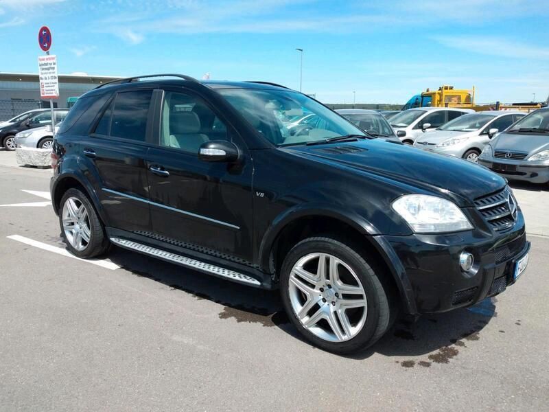 Schwarz Gebraucht 2007 Mercedes ML420 AMG SUV | 9.099 € (Fairer Preis) - Bild 1/4