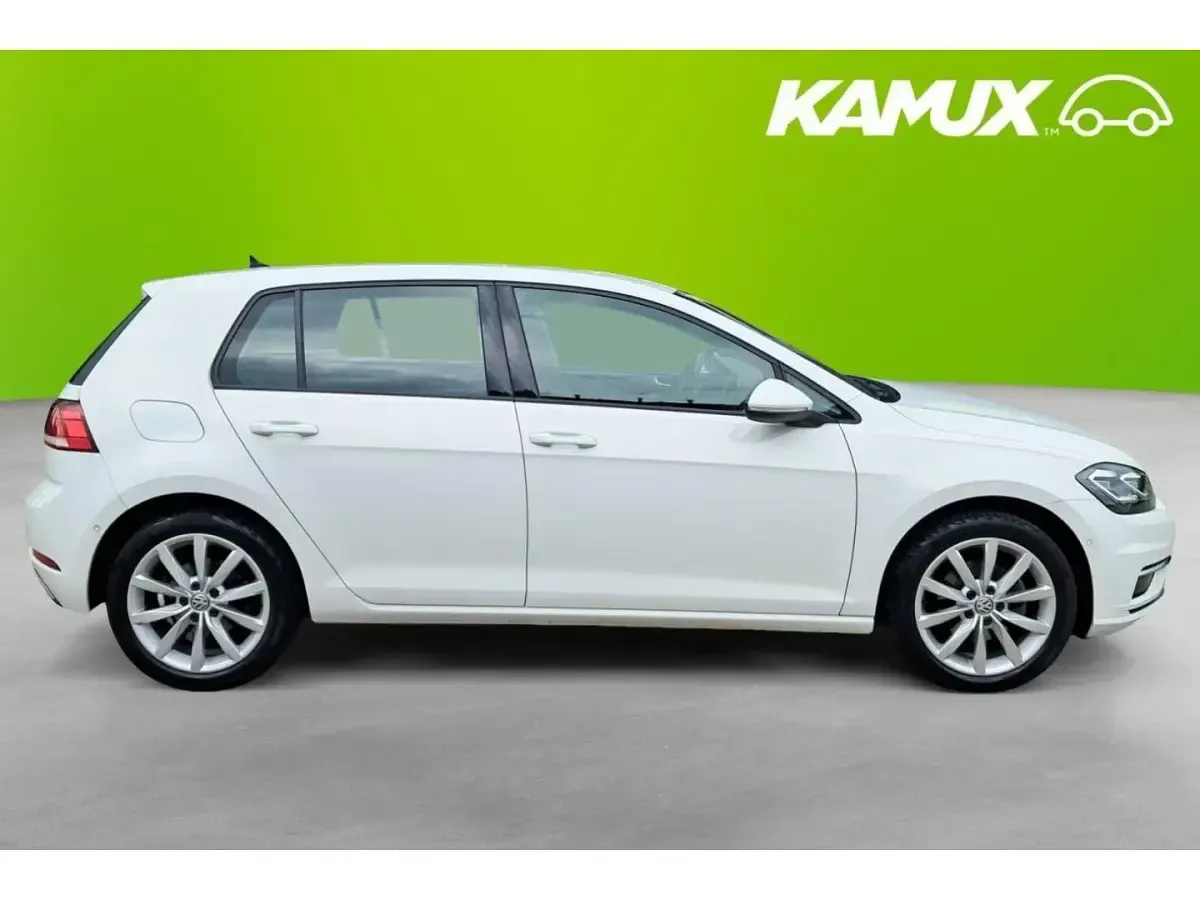 Second-hand VW Golf VII Comfortline 150 CP (110 kW) 2018 Alb Berlinǎ