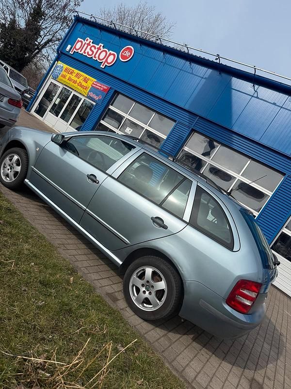 Gebraucht Skoda Fabia 75 PS (55 kW) 2002 Blau Kombi