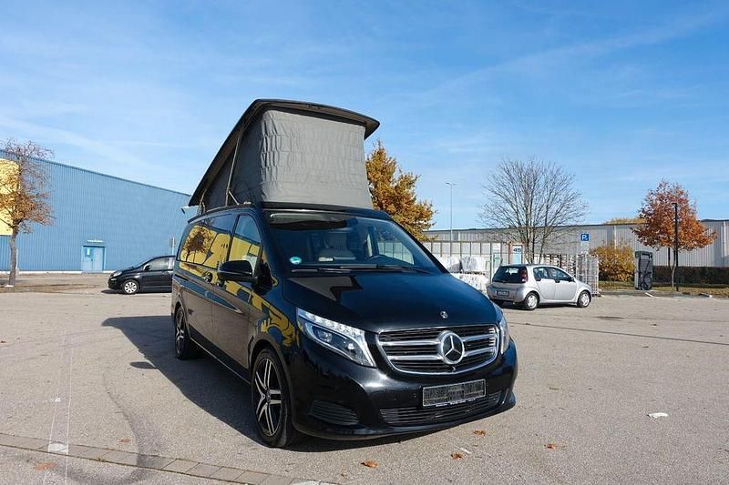 Schwarz Gebraucht 2018 Mercedes V250 Marco Polo Van / Kleinbus | 39.990 € (Teuer) - Bild 1/4